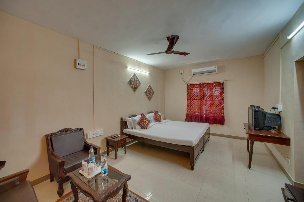 The Royal Safari Camps Hotel Bajana Exterior photo